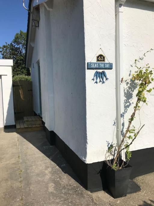 Villa Perfect 4 Cpls & Families . Close To Everything Pentraeth Exterior foto